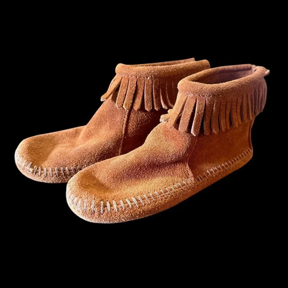 Minnetonka Girls Fringe Moccasin Boots Size 11 Suede Back Zip